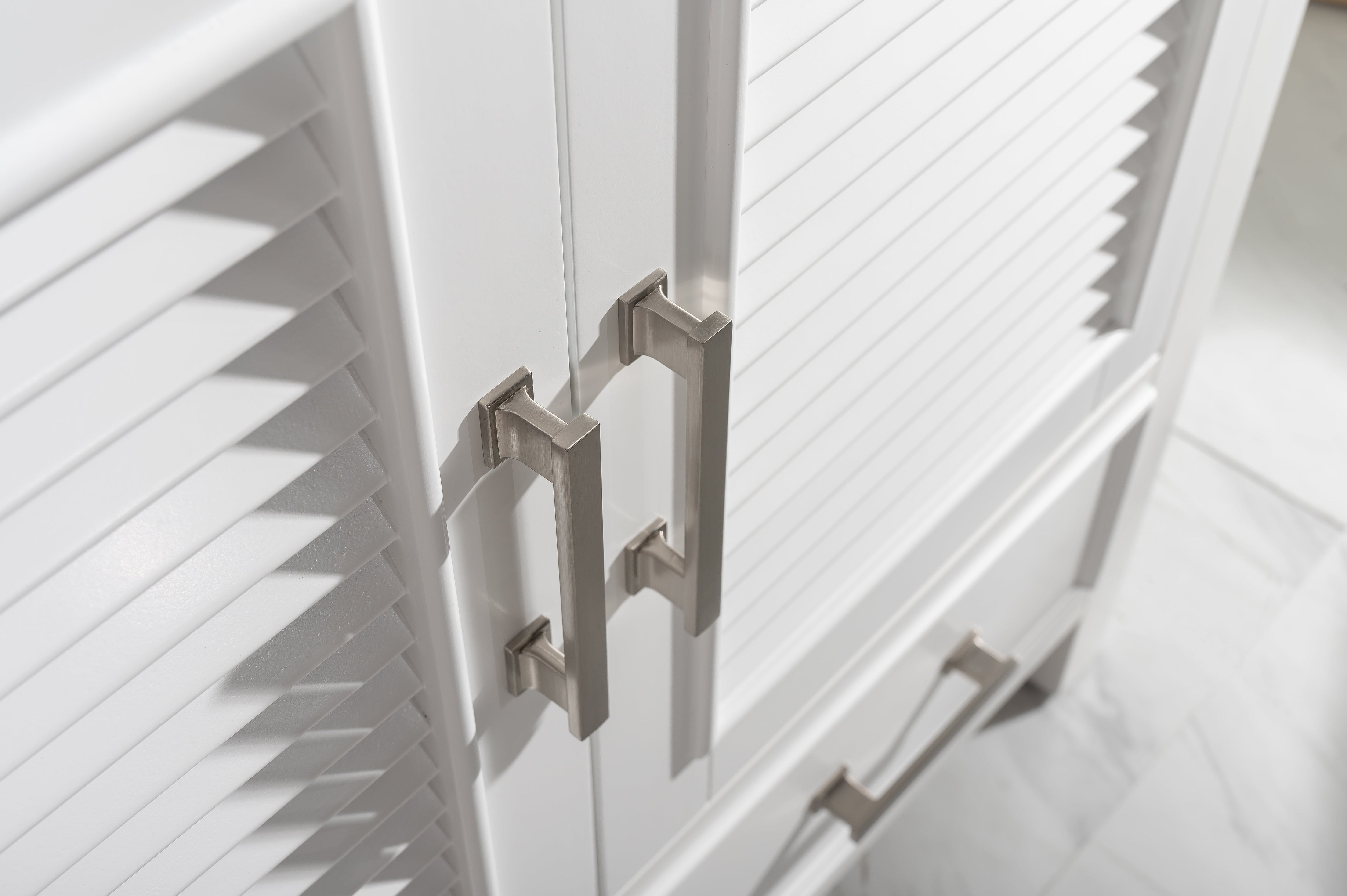 Estate 36" Single Vanity with White Quartz Top-Frovial