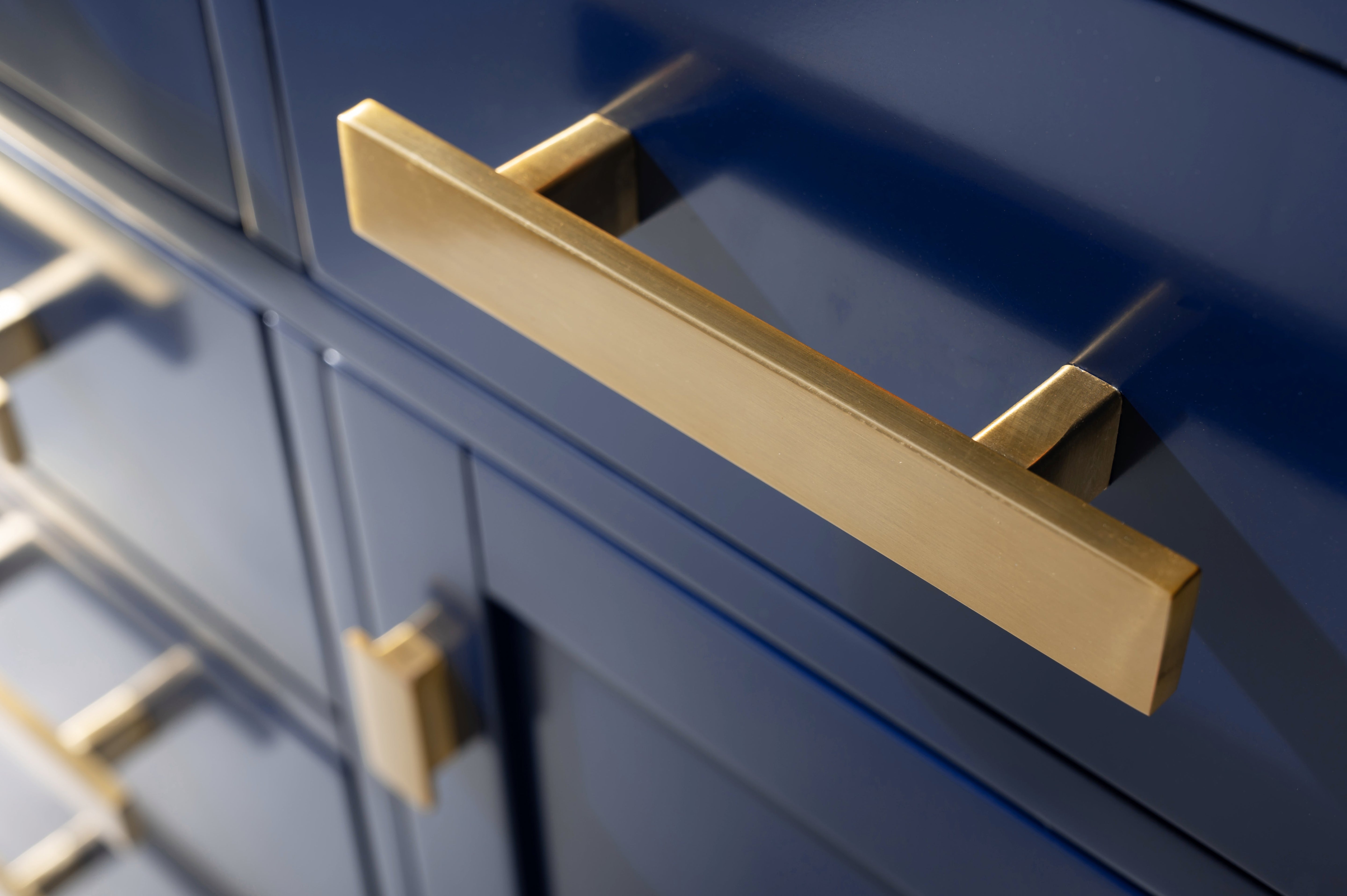 Valentino 42" Single Sink Vanity with White Quartz Top-Frovial