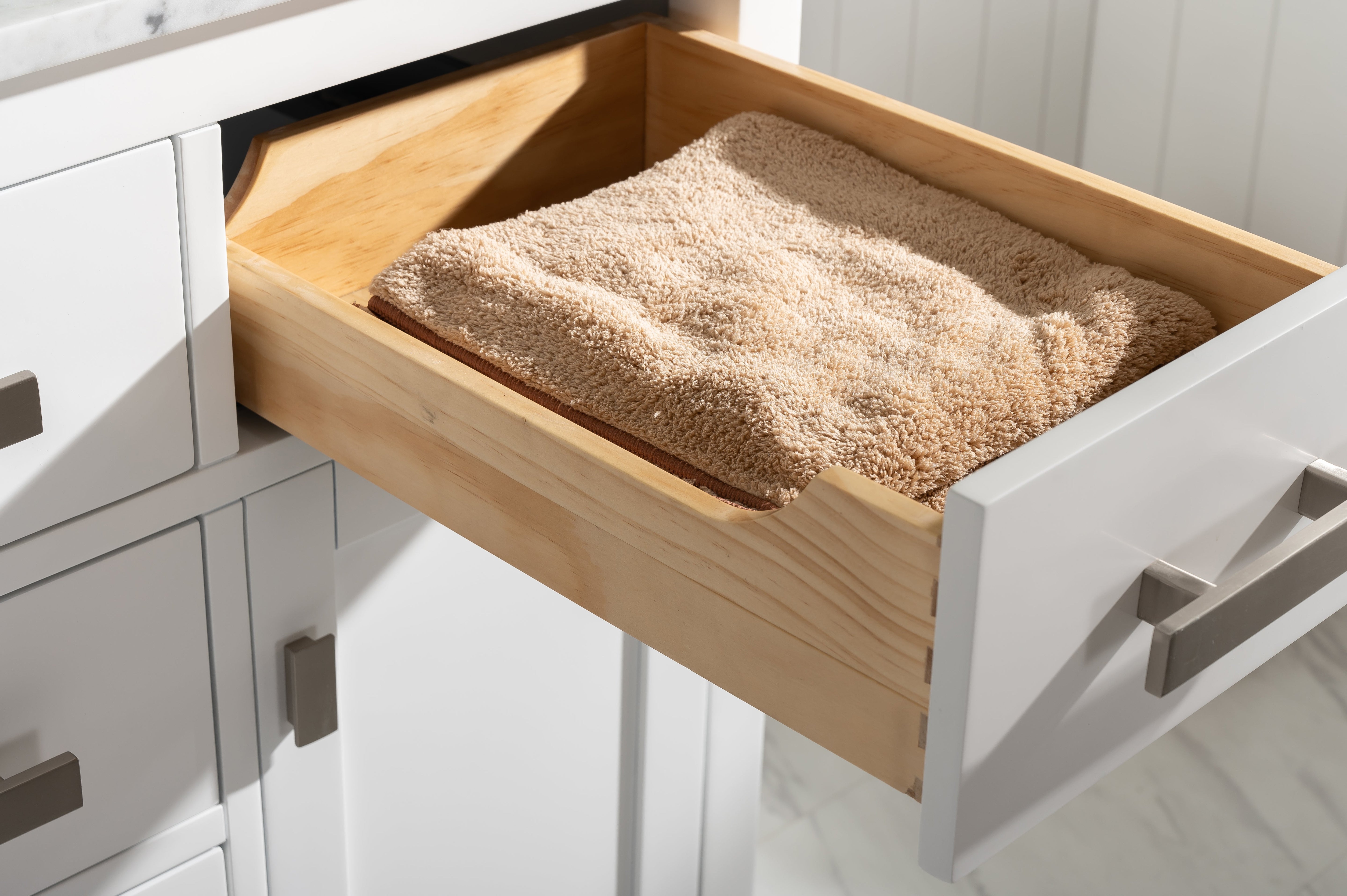 Valentino 42" Single Sink Vanity with White Quartz Top-Frovial